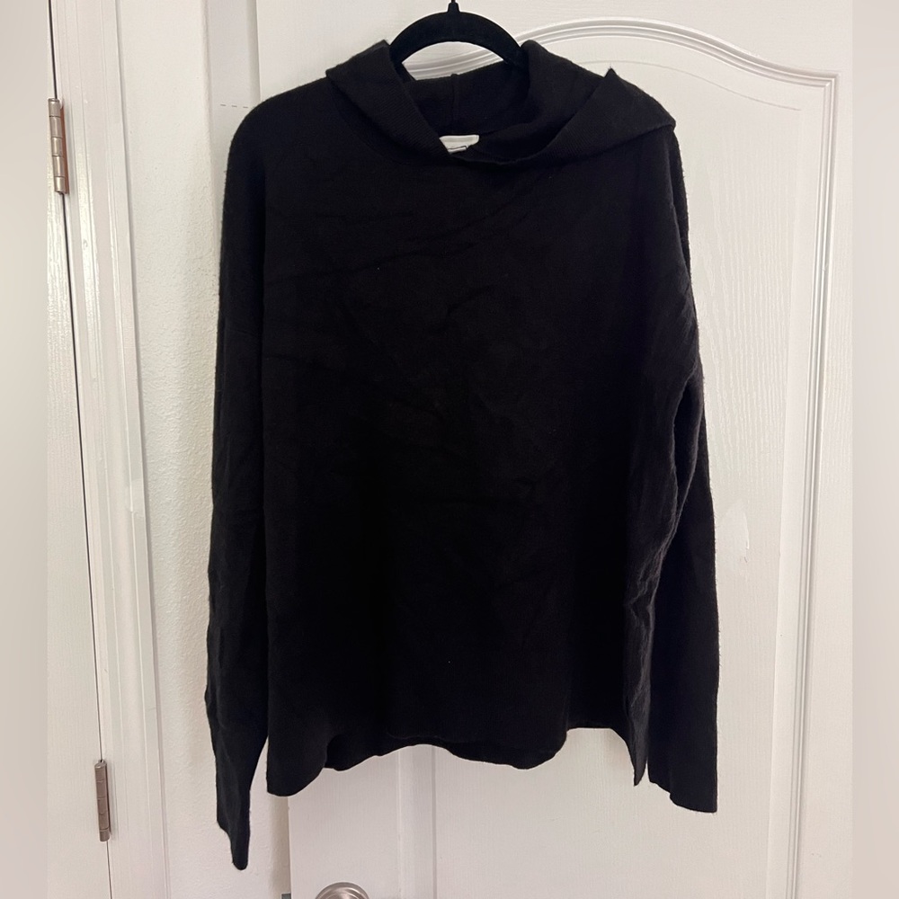 Caslon Black Hooded Sweater SZ L